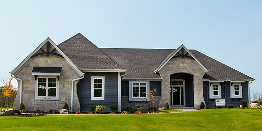 dakota-exterior-menu