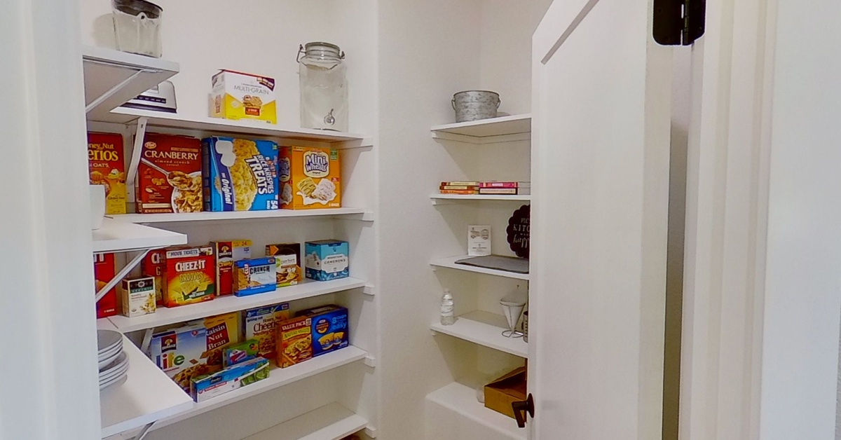 The Alyssa III Pantry